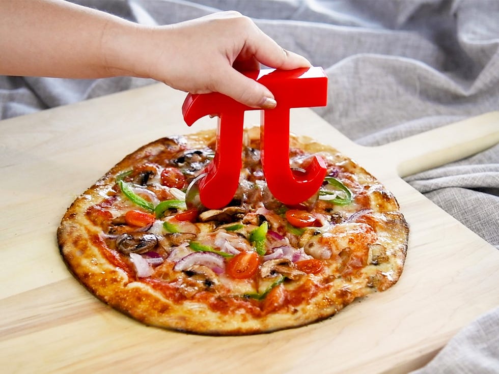 Dish, Food, Cuisine, Pizza, Ingredient, Fast food, Junk food, Pizza cheese, Flatbread, Pizza cutter, 
