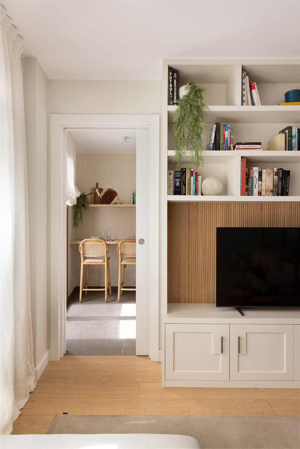 cocina con puerta corredera
