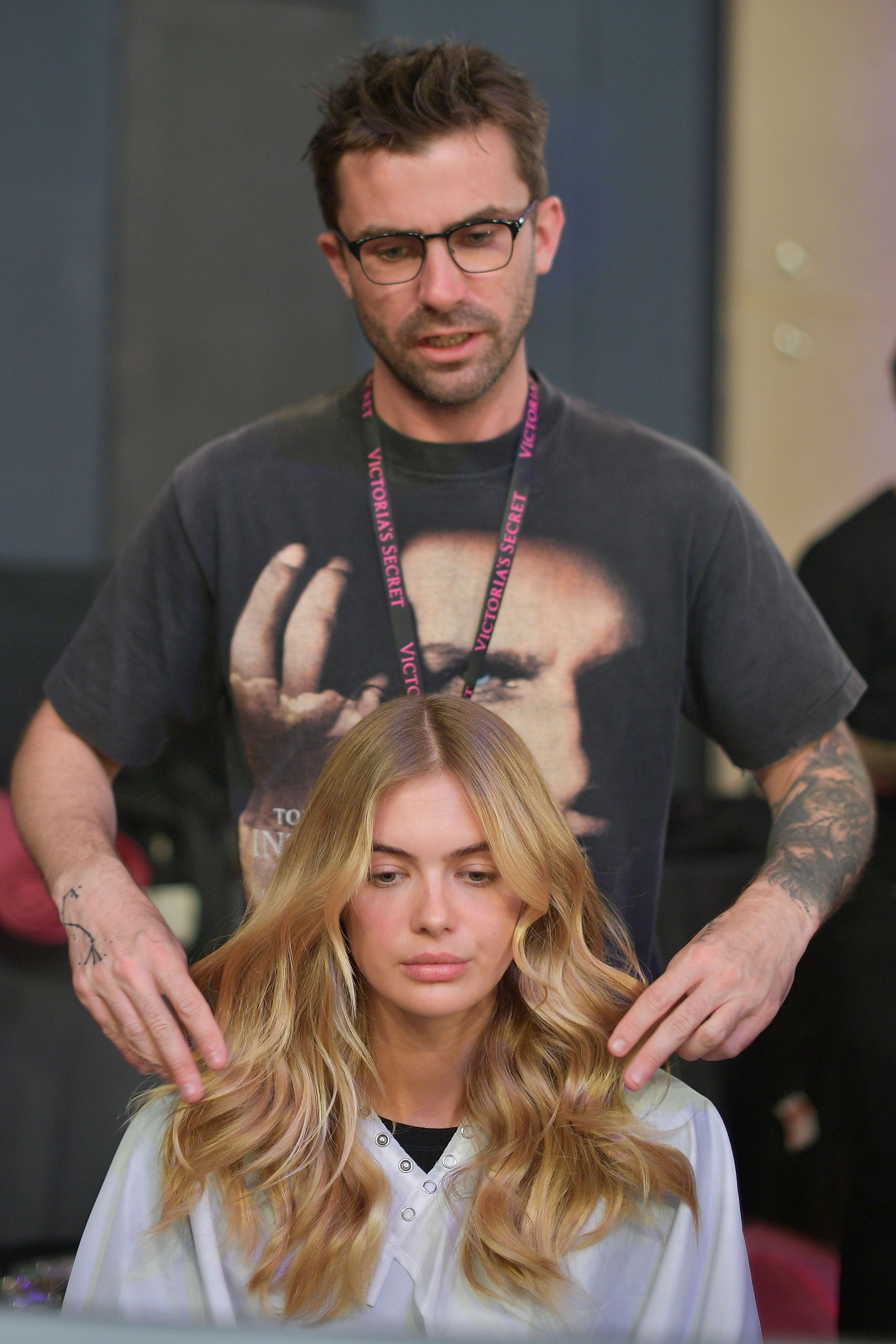 Victoria'S Secret Models Signature Hairstyle - How To Get Victoria'S Secret  Hair