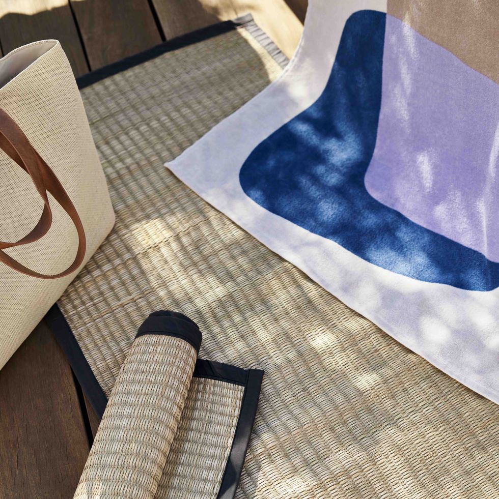 The Coolest Picnic Accessories To Make Your Next One A Walk In The Park