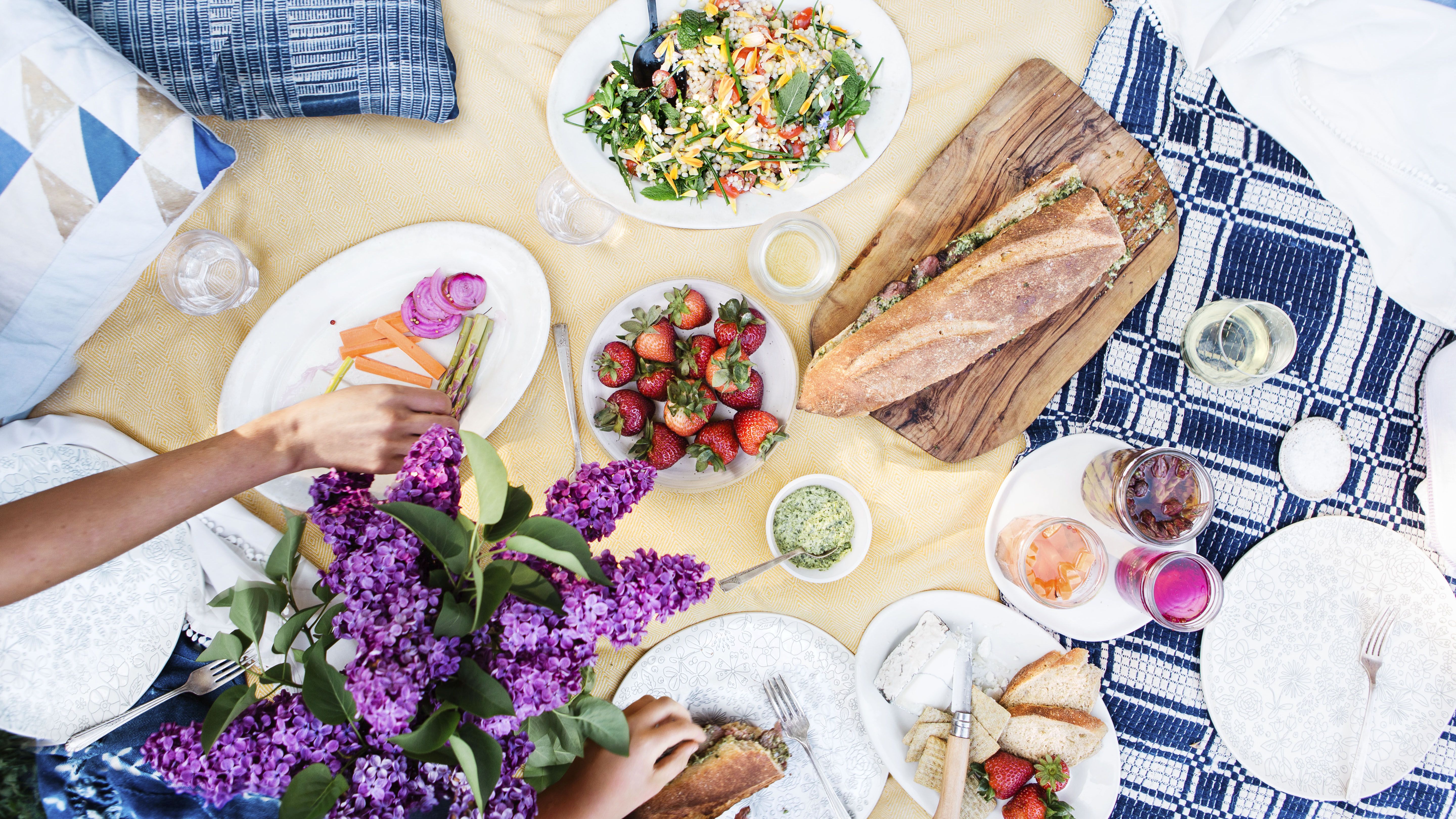 51 Easy Picnic Food Ideas - Recipes by Love and Lemons