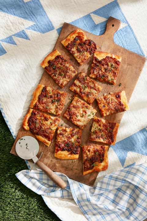 french onion flatbread on a picnic blanket