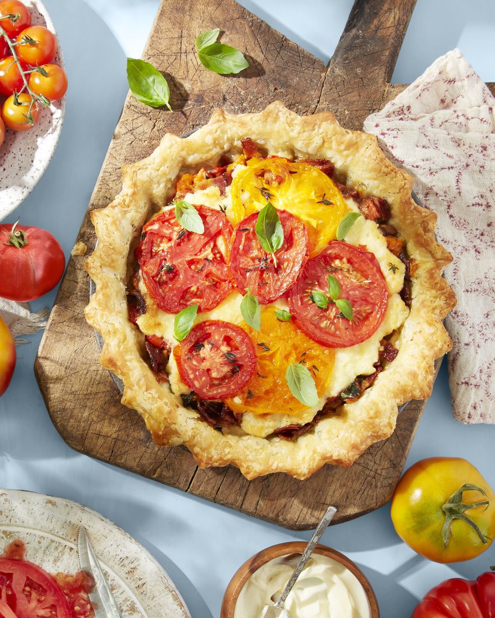 southern tomato pie with bacon