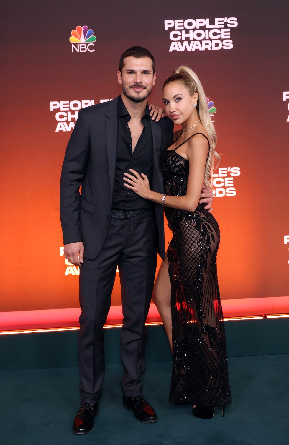 2021 e people's choice awards arrivals