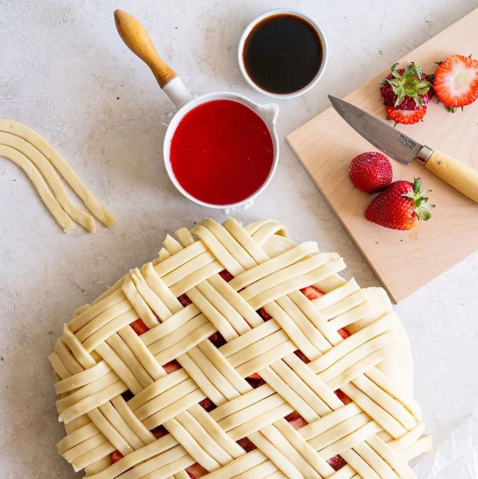 pie crust designs strawberry balsamic pie