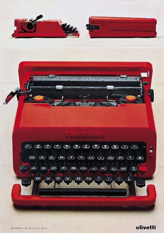 Macchina da scrivere Olivetti Valentine, la rossa portatile