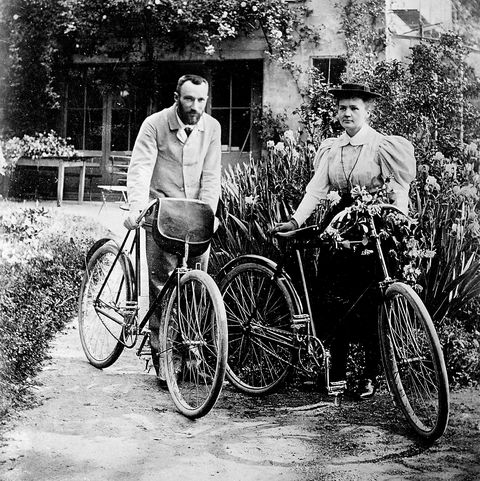 pierre and marie curie, french physicists, leaving