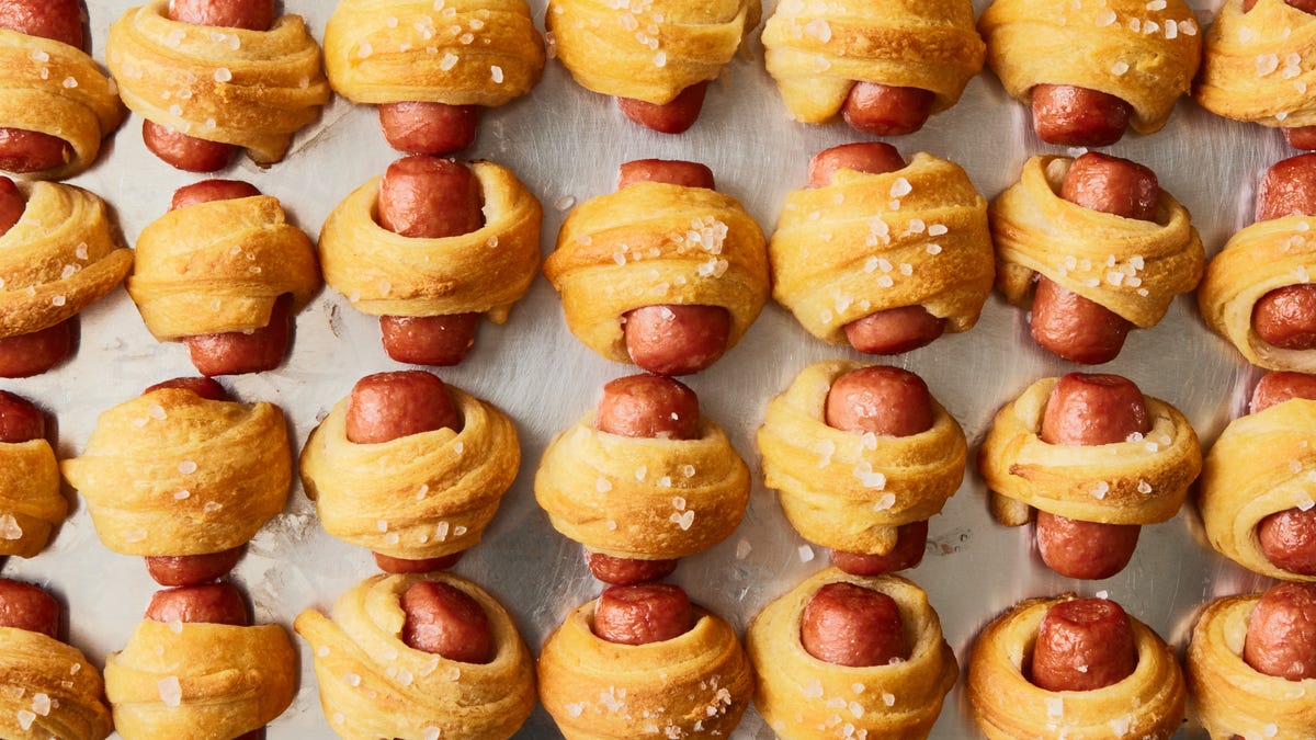 preview for These Pigs In A Blanket Are The #1 Party Food