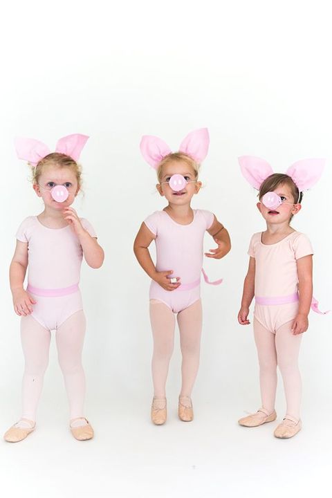 sibling halloween costumes  three little pigs