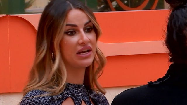 pilar llori se enfada y estalla por la actitud de luitingo con jessica bueno en gh vip 8