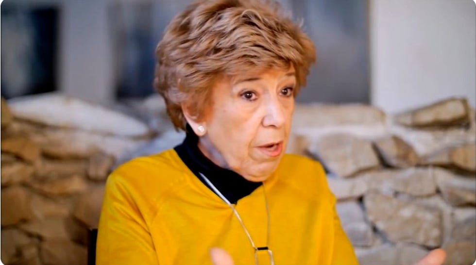 la periodista y escritora pilar urbano en el podcast la visita