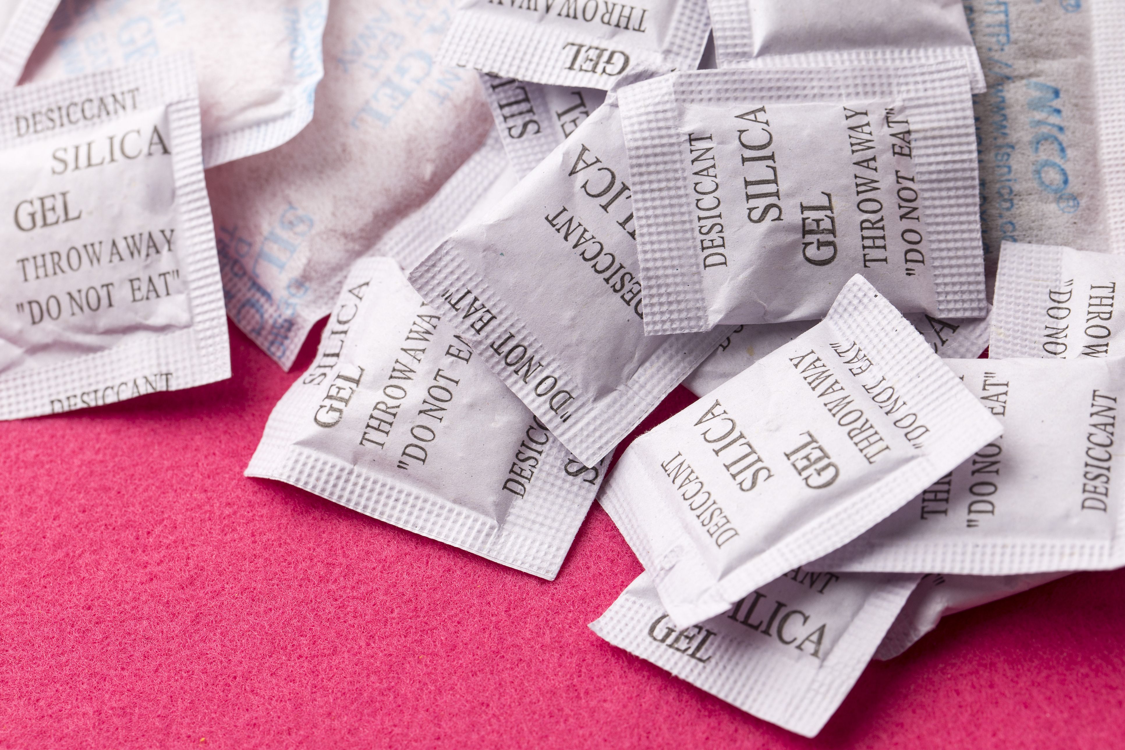 What happens if you accidentally EAT a silica gel packet? We tell