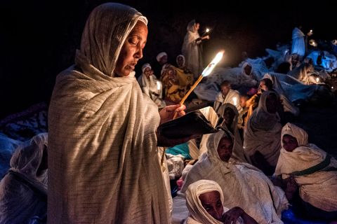 pilgrims celebrate genna ethiopian christmas in lalibela