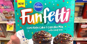 pillsbury's funfetti chocolate cake and cupcake mix