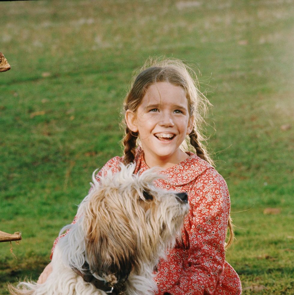 little house on the prairie "pilot" aired 03/30/1974 pictured: (l r) barney as jack, melissa gilbert as laura elizabeth ingalls wilder photo by: nbcu photo bank