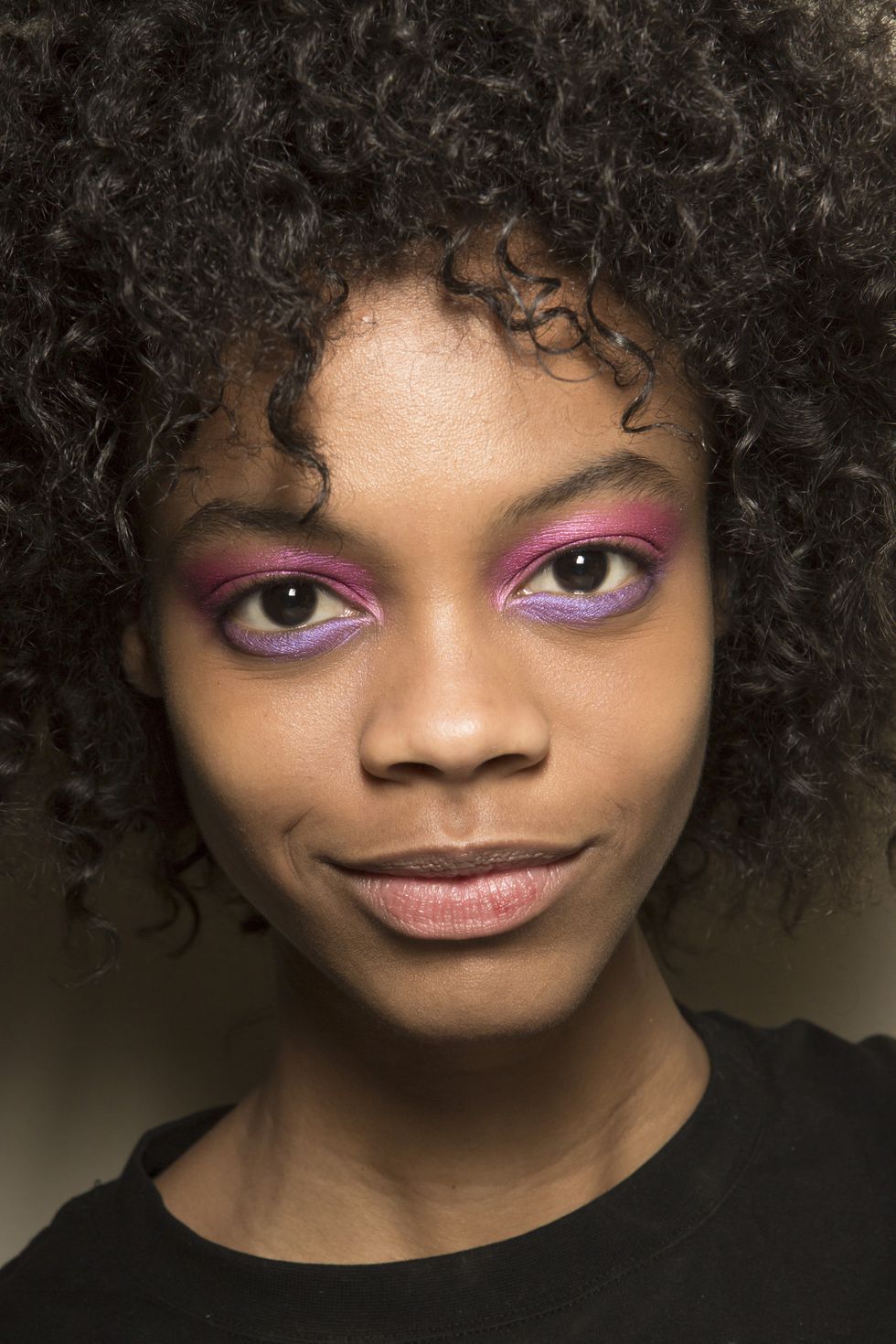 Louis Vuitton's Fall 2018 Makeup Look Features Colorful Abstract Eyeliner