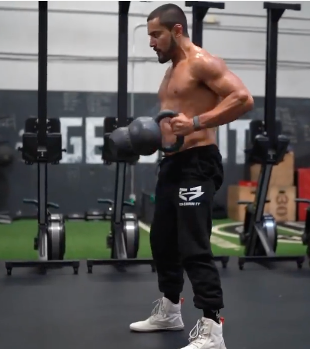 Primal Swoledier's 3-Move Total-Body Push-Pull Kettlebell Workout