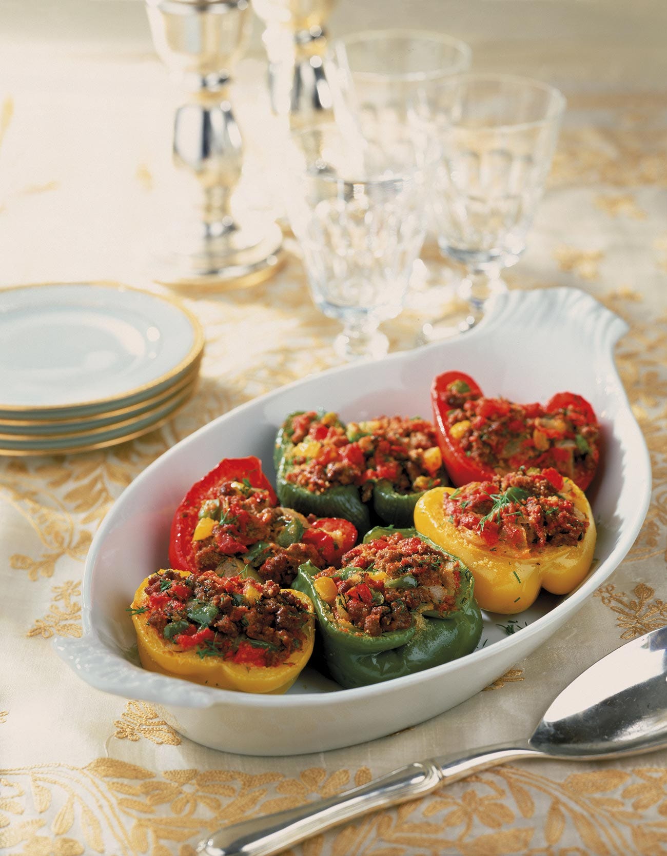 pimientos rellenos de carne y hierbas