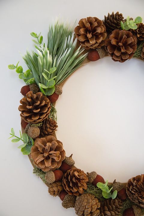 pine cone acorn wreath pine cone crafts