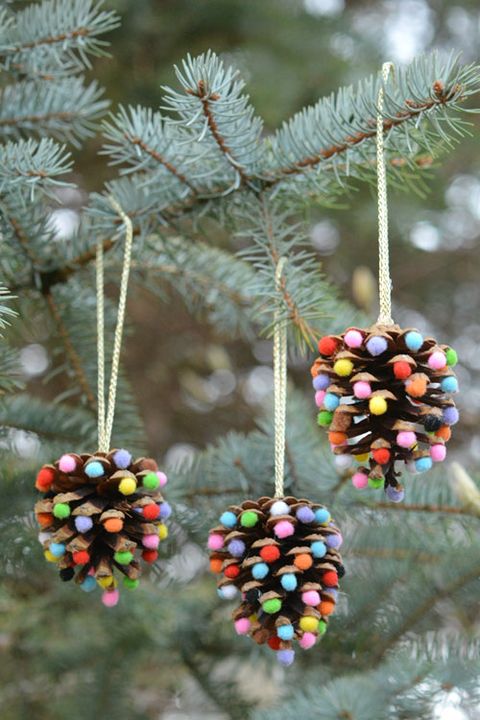 pine cone ornament craft