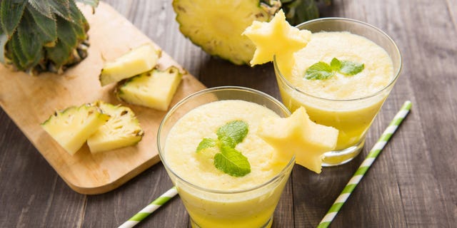 pineapple smoothie