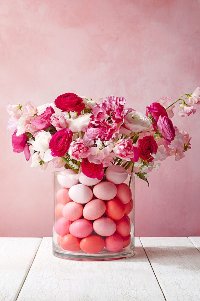 35 Eggcellent Easter Flower Arrangement Ideas for Your Table 2024