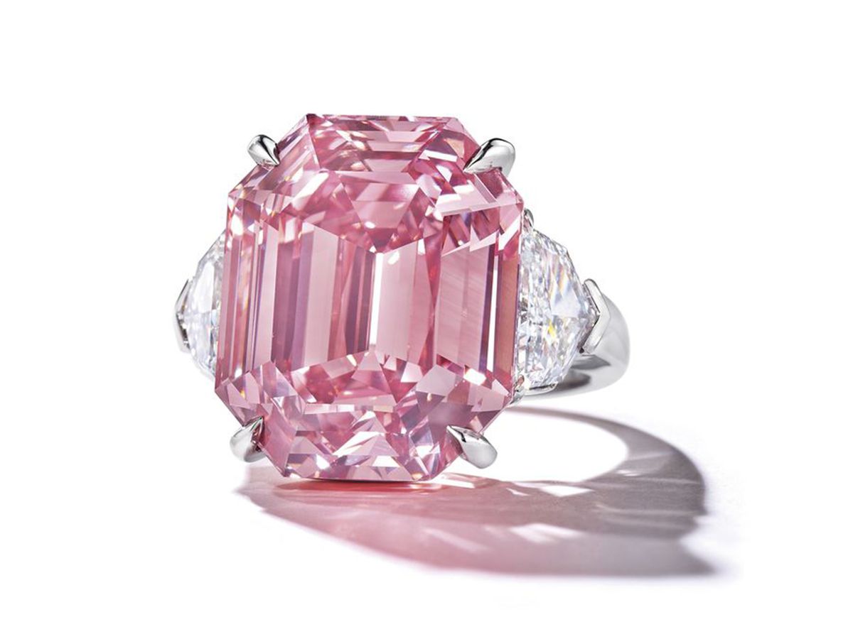 Pink Legacy diamond sold for world record price - BBC News