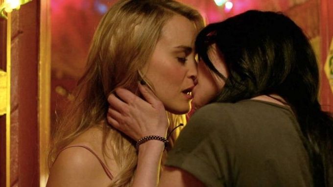 680px x 382px - Things Lesbians Understand About Sex That Straight People Don't - Lesbian  Sex