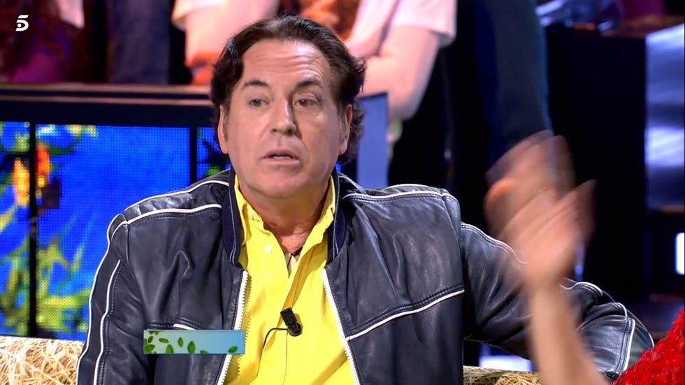 pipi responde a daniela en plató