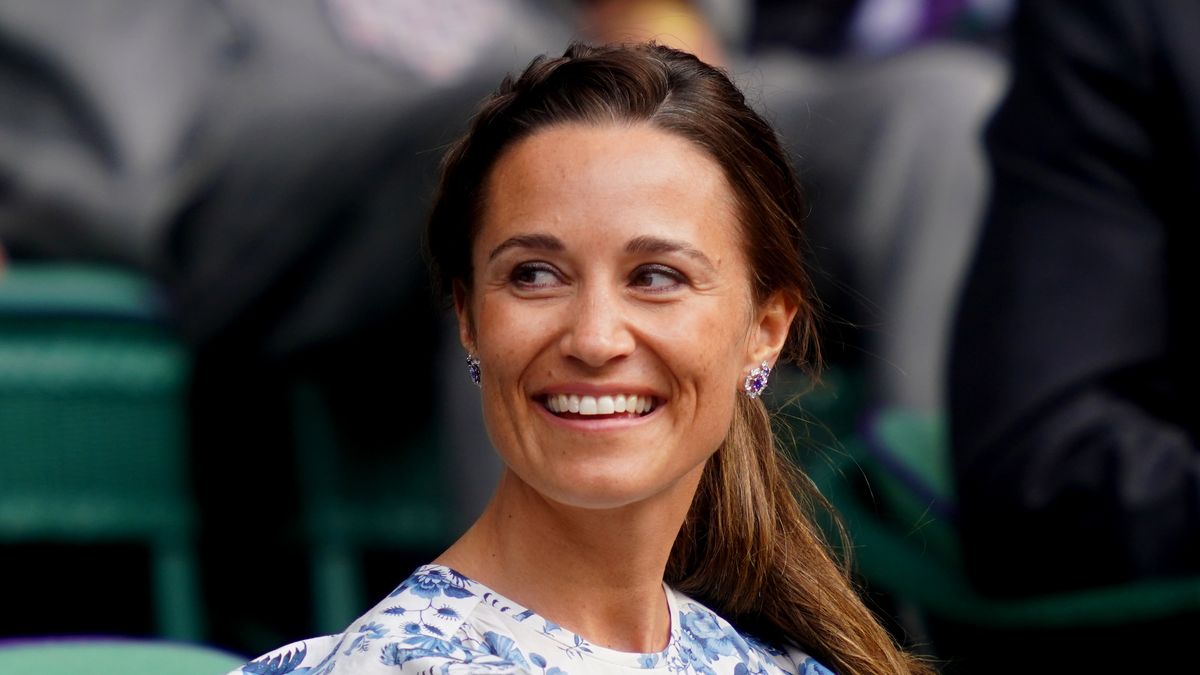 preview for Kate and Pippa Middleton are sister goals!