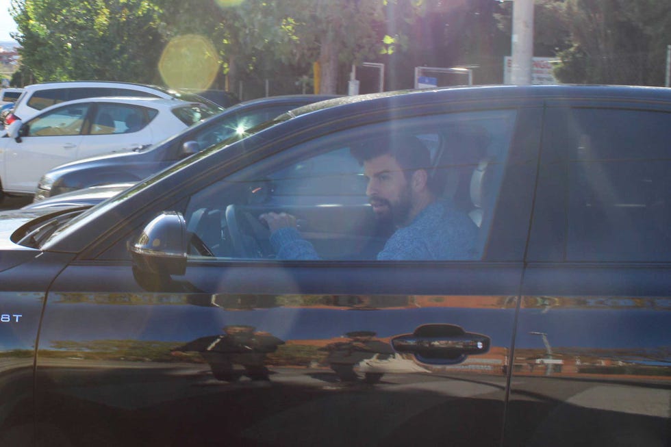 shakira y gerard piqué, tenso reencuentro