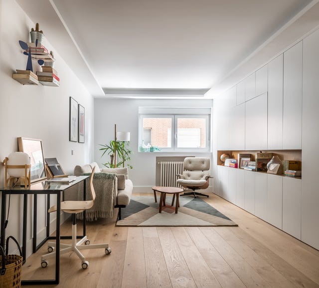 Piso decorado con materiales naturales en Chamartín