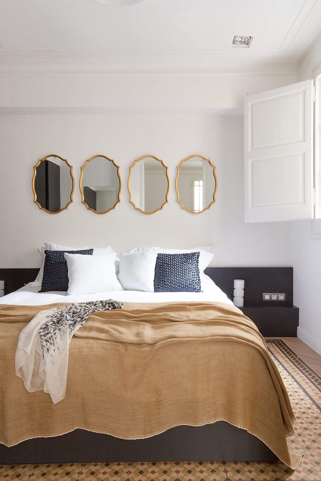 Decoración dormitorios: Dime cómo es tu dormitorio y te diré qué estilo de  espejo elegir - Foto 1