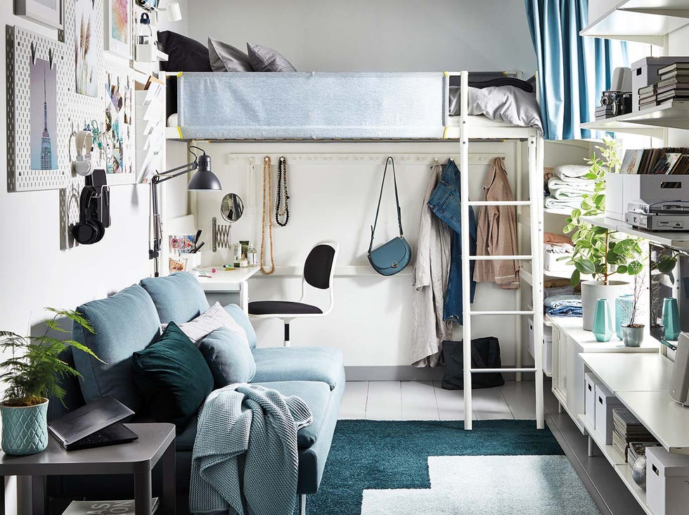 Habitación en piso compartido con muebles multifuncionales