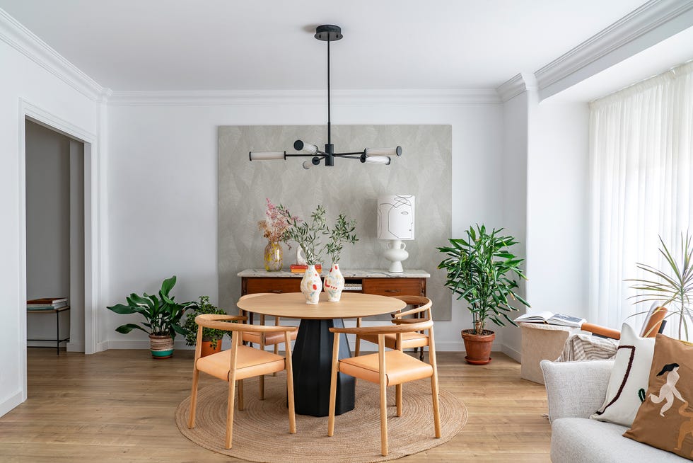 salón comedor con muebles de diseño