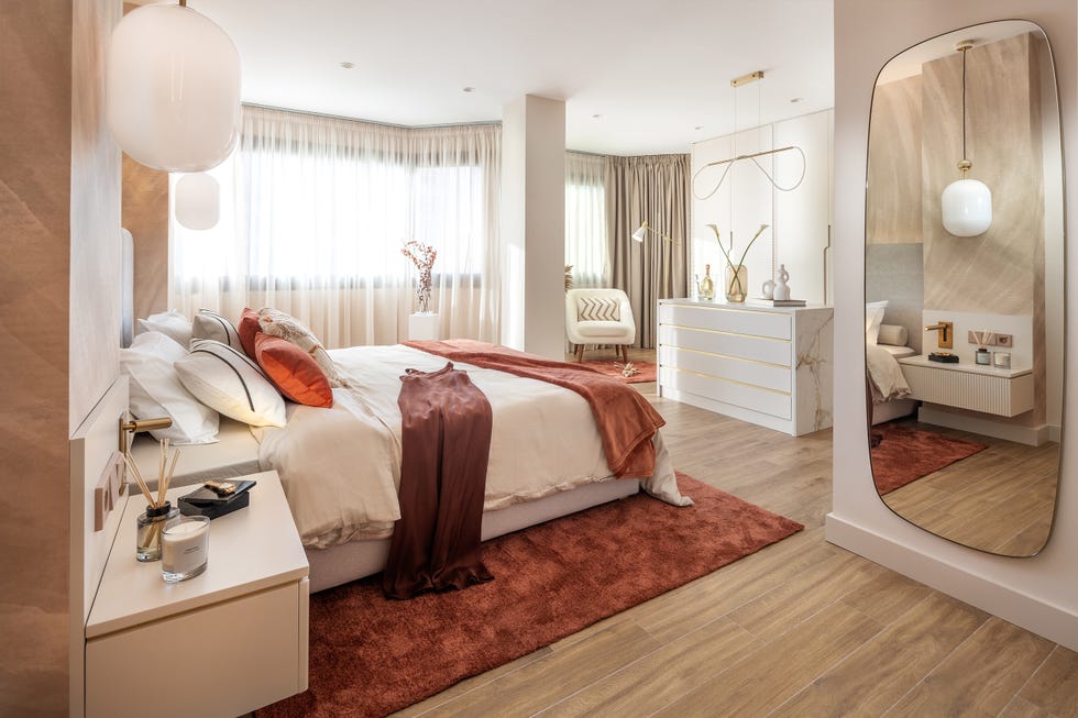 dormitorio con vestidor
