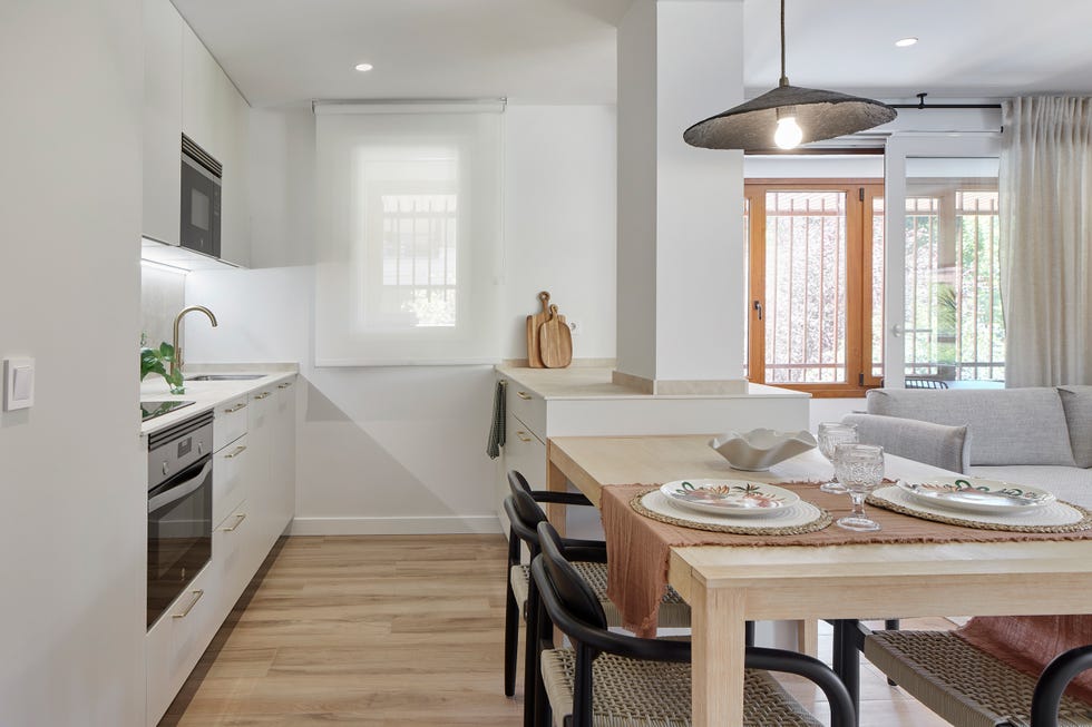 cocina abierta con office