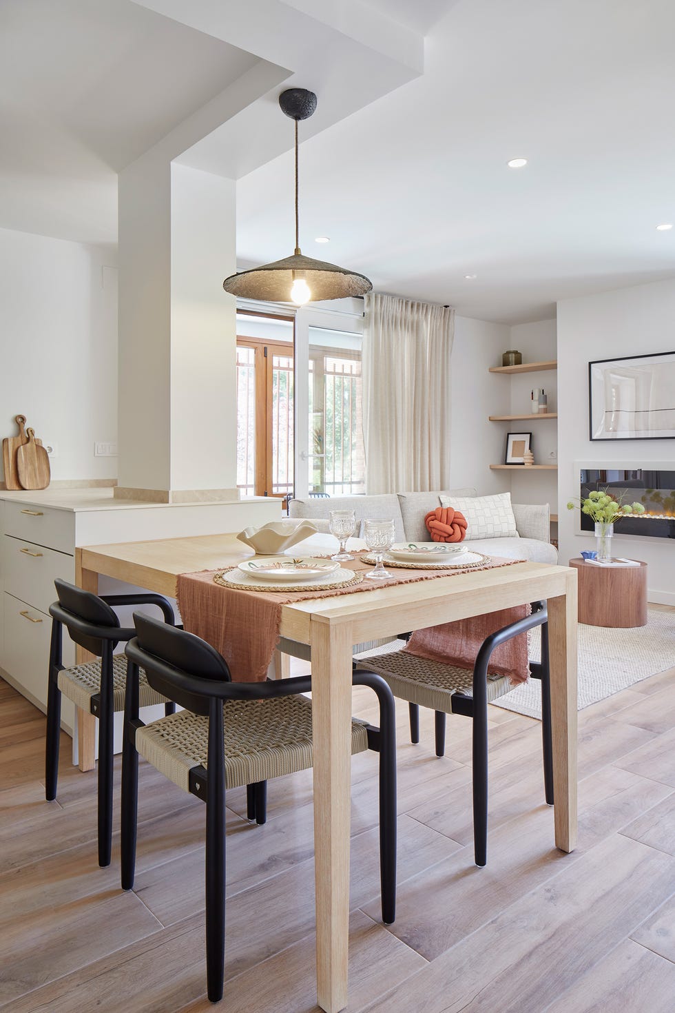 cocina con office abierta al salón
