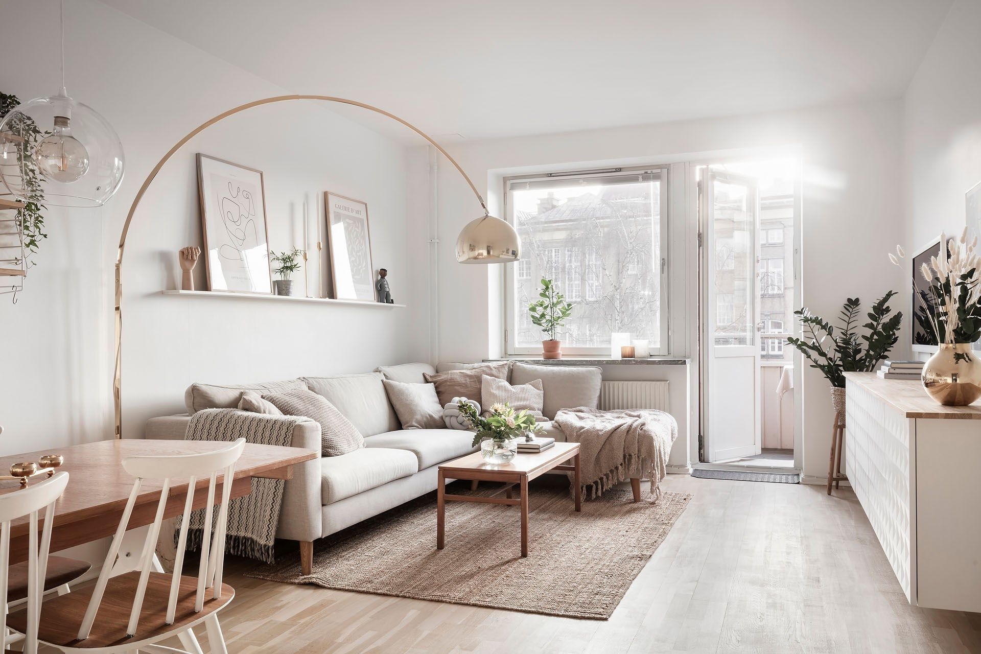 Sillón salón diseño moderno estilo nórdico de madera y tejido Modesto