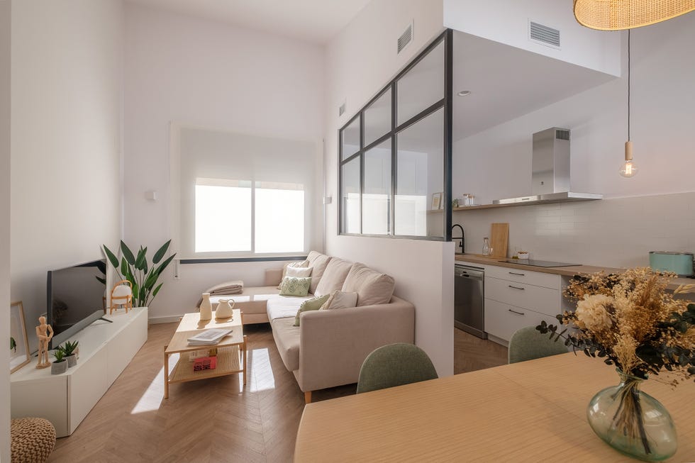 salón comedor con cocina integrada
