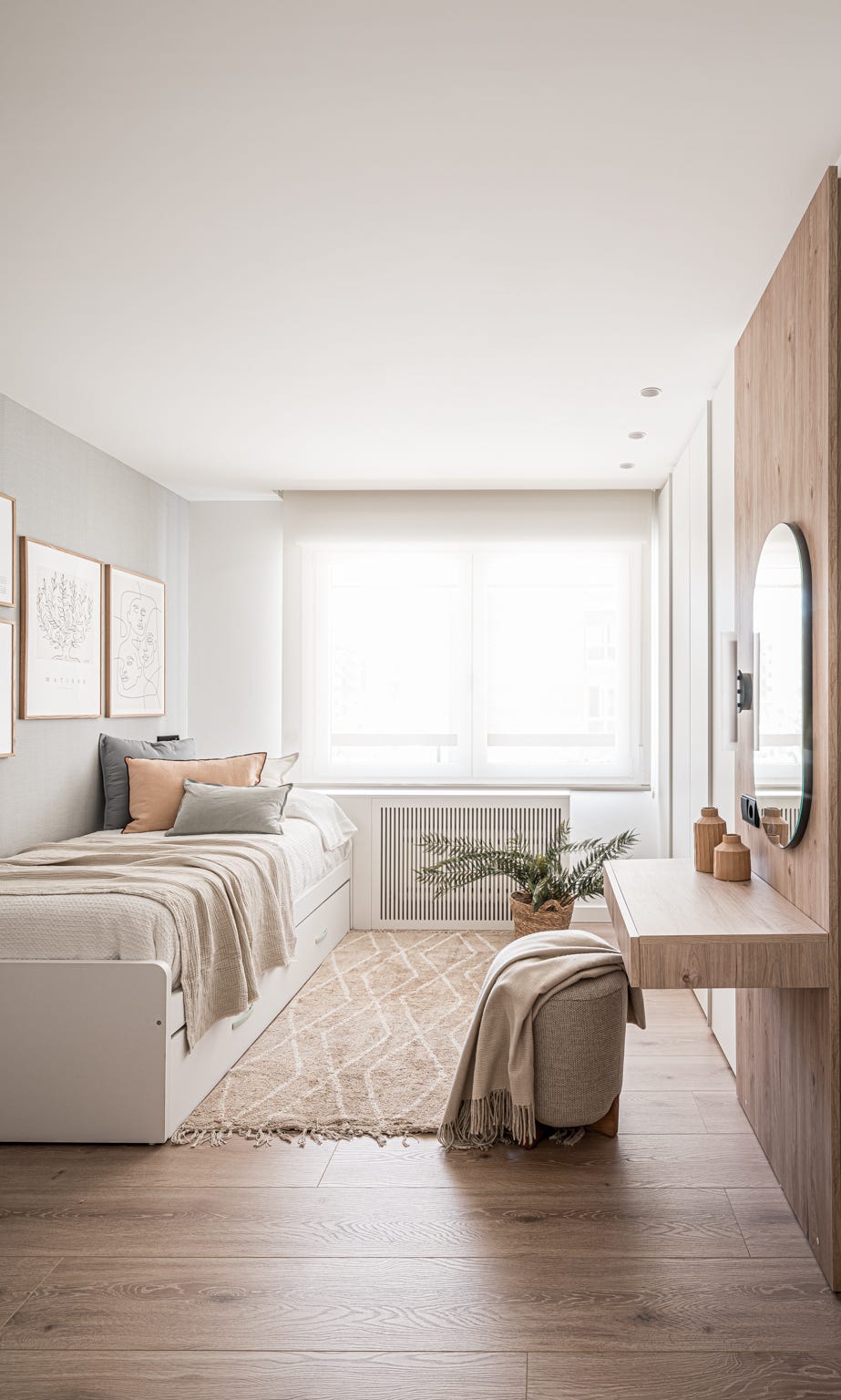 cama nido y tocador de madera volado