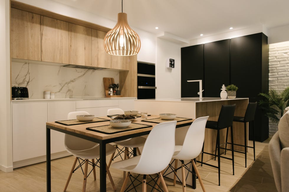 cocina moderna con office de madera