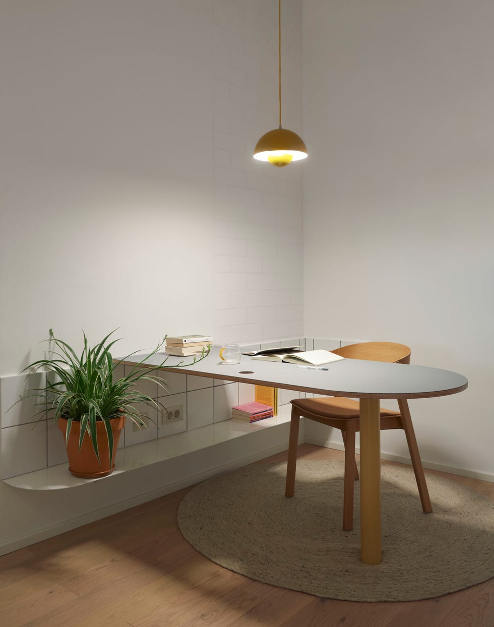 escritorio moderno con mesa ovalada abatible