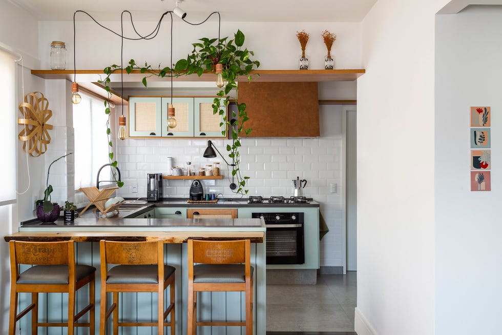 cocina con barra de desayunos