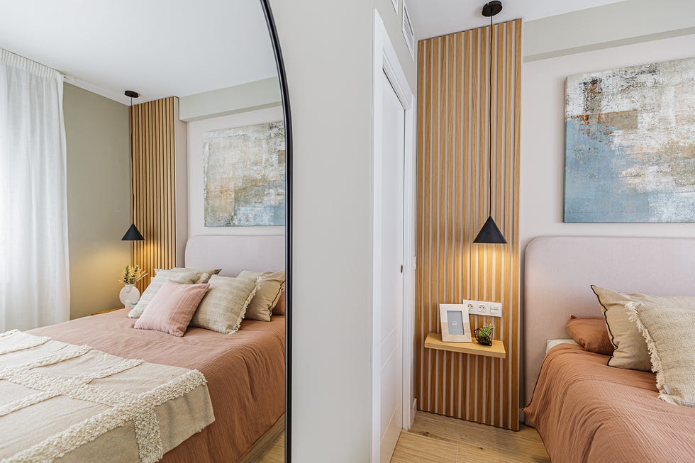 dormitorio con listones de madera