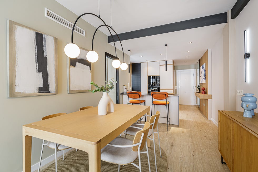 comedor abierto a la cocina