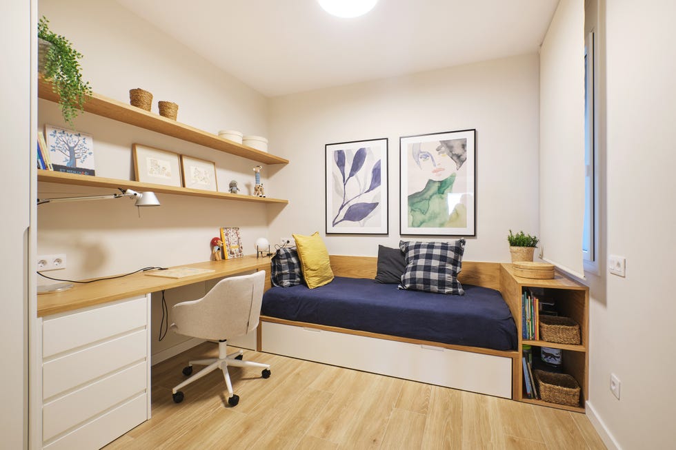 habitación juvenil con cama nido y escritorio