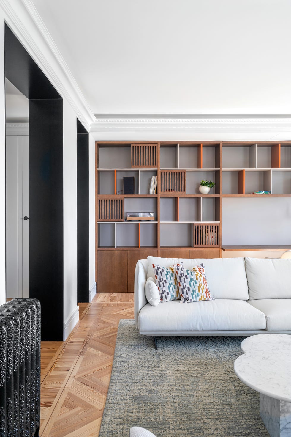 estantería de madera a medida