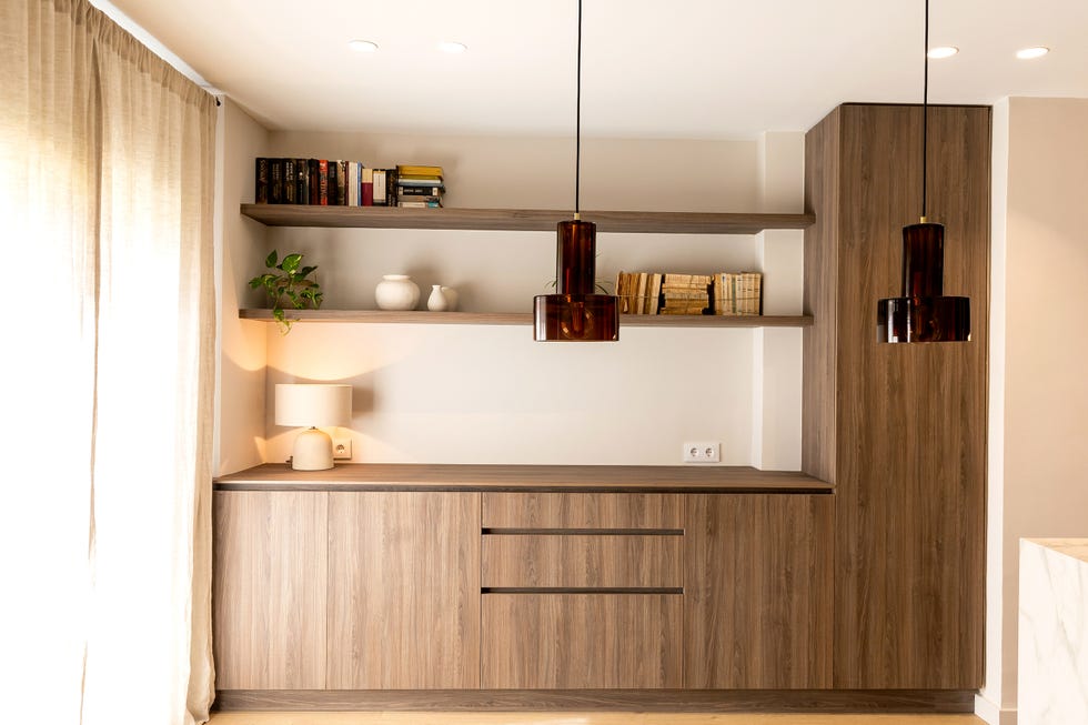 armario de madera de diseño moderno en la cocina