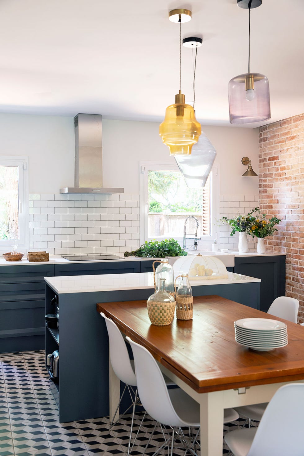 casa reformada cocina con office